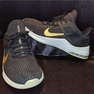 Nike Men's Black and Yellow Running Sneakers